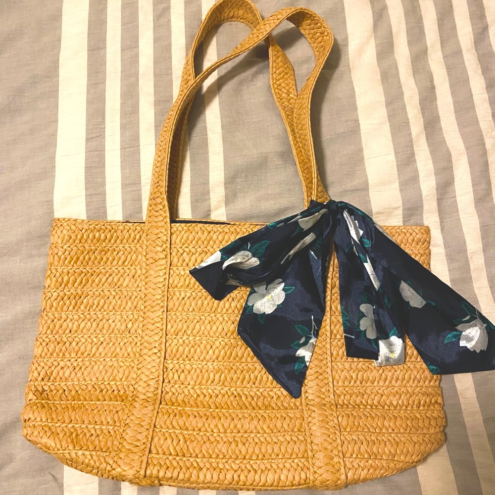 Draper James woven small tote